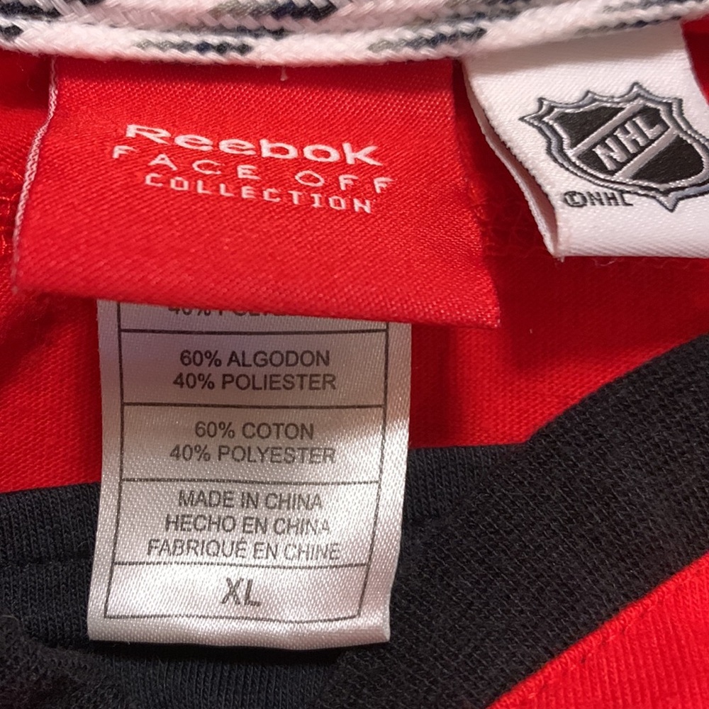 Reebok Chicago Blackhawks Faceoff Edge Long Sleeve T-Shirt - Picture 5 of 6